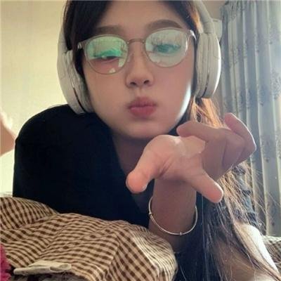 想被拥抱的12个女人